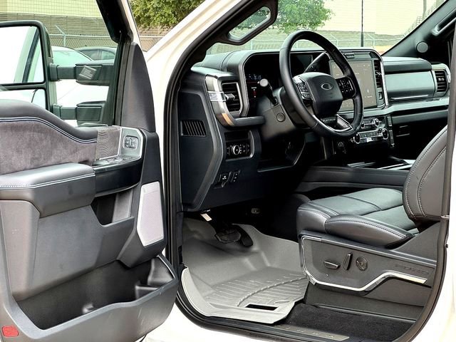Certified 2025 Ford F250 Platinum w/ Tremor Off-Road Package AWD/4WD image 8