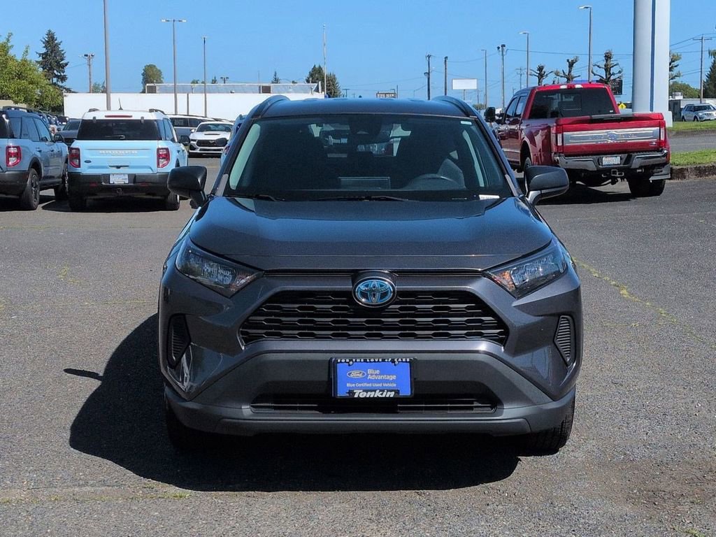 Used 2022 Toyota RAV4 LE AWD/4WD image 8
