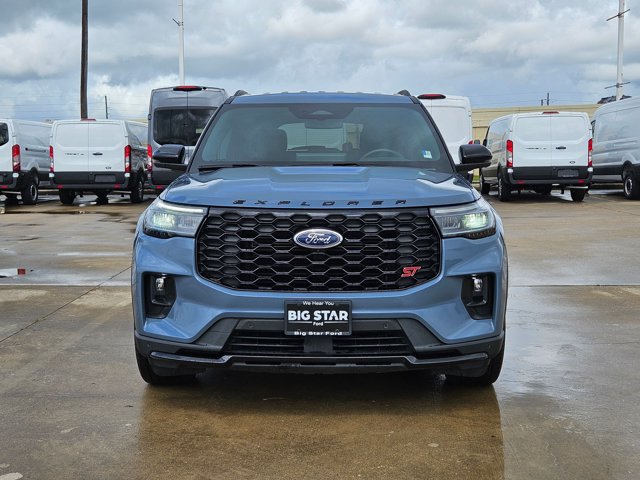 Certified 2025 Ford Explorer ST RWD image 8