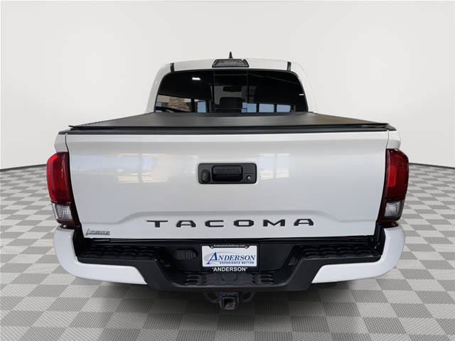 Used 2019 Toyota Tacoma TRD Sport AWD/4WD image 8