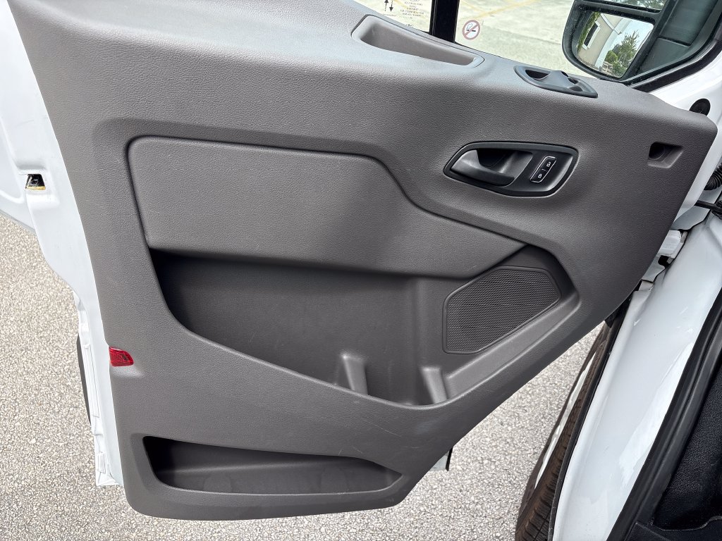 Certified 2025 Ford Transit 250 Low Roof w/ Exterior Upgrade Package RWD image 27