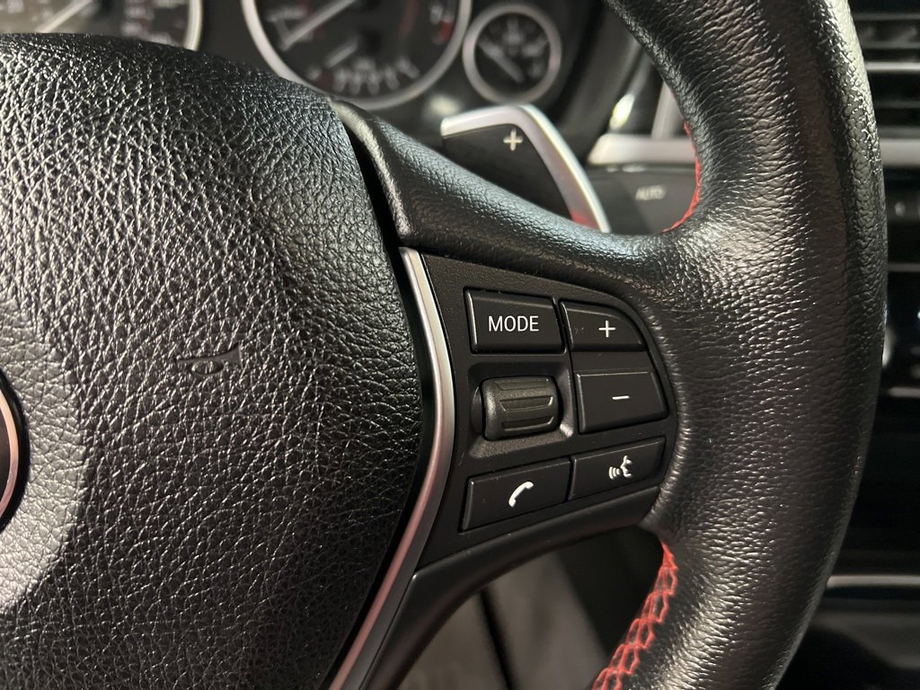 Used 2018 BMW 330i xDrive Sedan w/ Convenience Package image 18