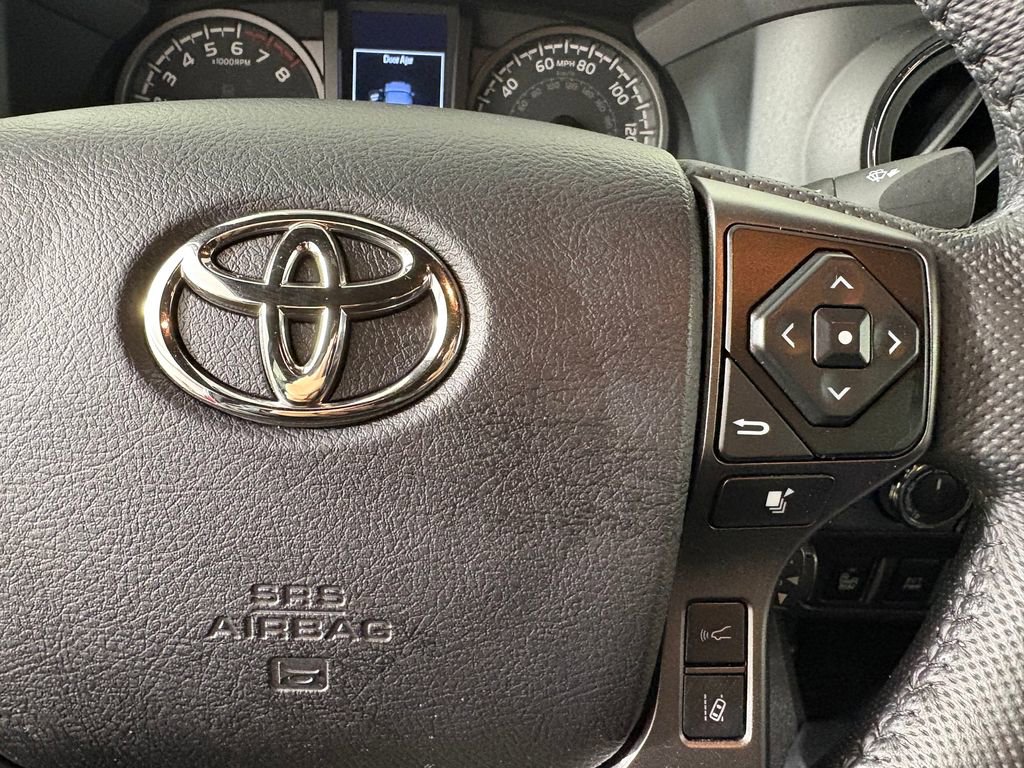 Used 2023 Toyota Tacoma TRD Off-Road w/ Technology Package AWD/4WD image 23