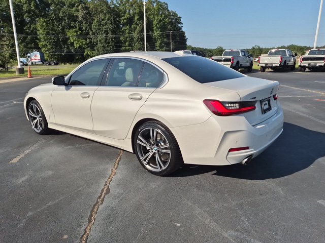 Used 2024 BMW 330i xDrive Sedan w/ Premium Package AWD/4WD image 6