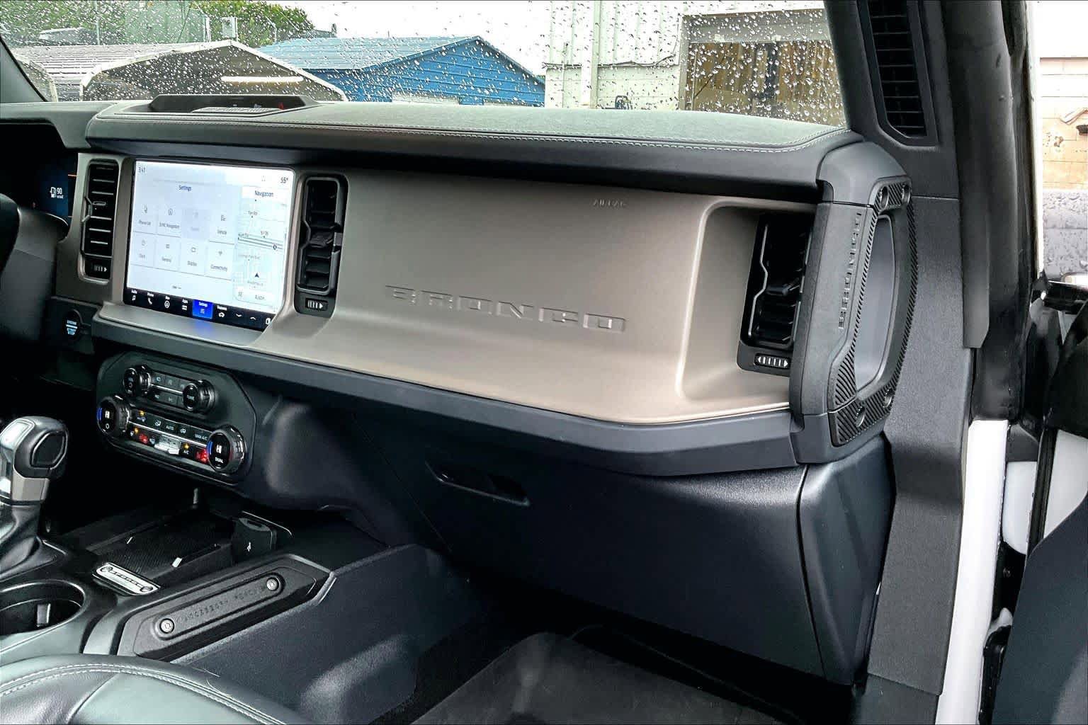 Certified 2025 Ford Bronco Outer Banks AWD/4WD image 19