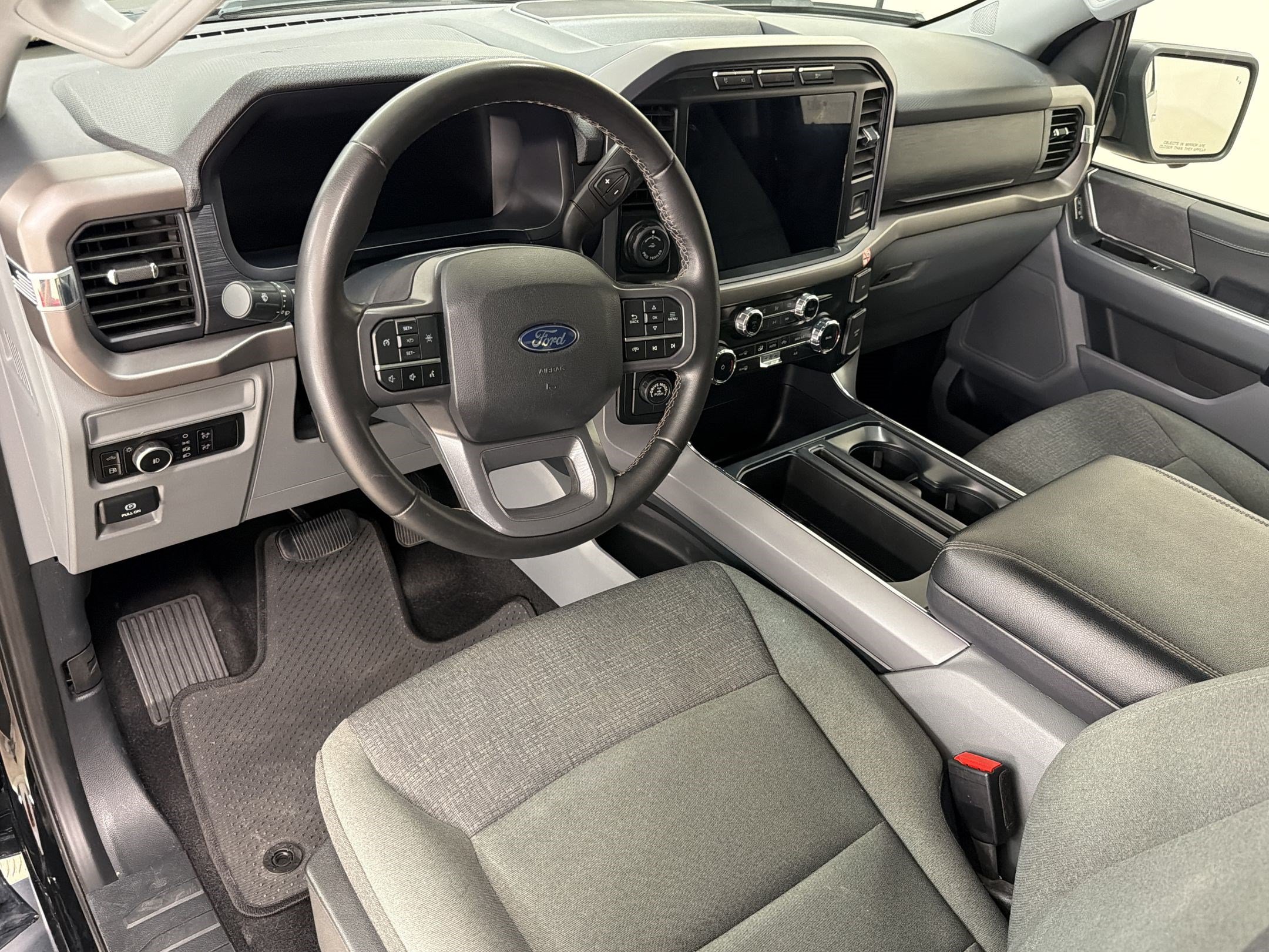 Certified 2024 Ford F150 XLT w/ Mobile Office Package AWD/4WD image 4