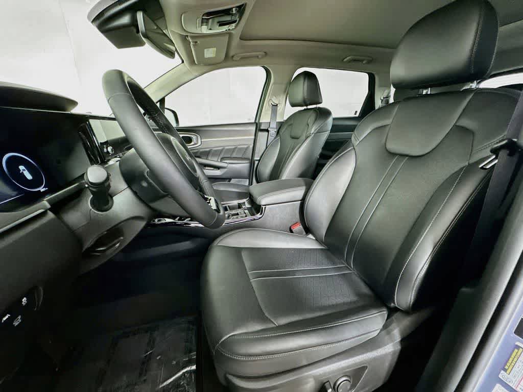 Used 2023 Kia Sorento SX AWD/4WD image 12