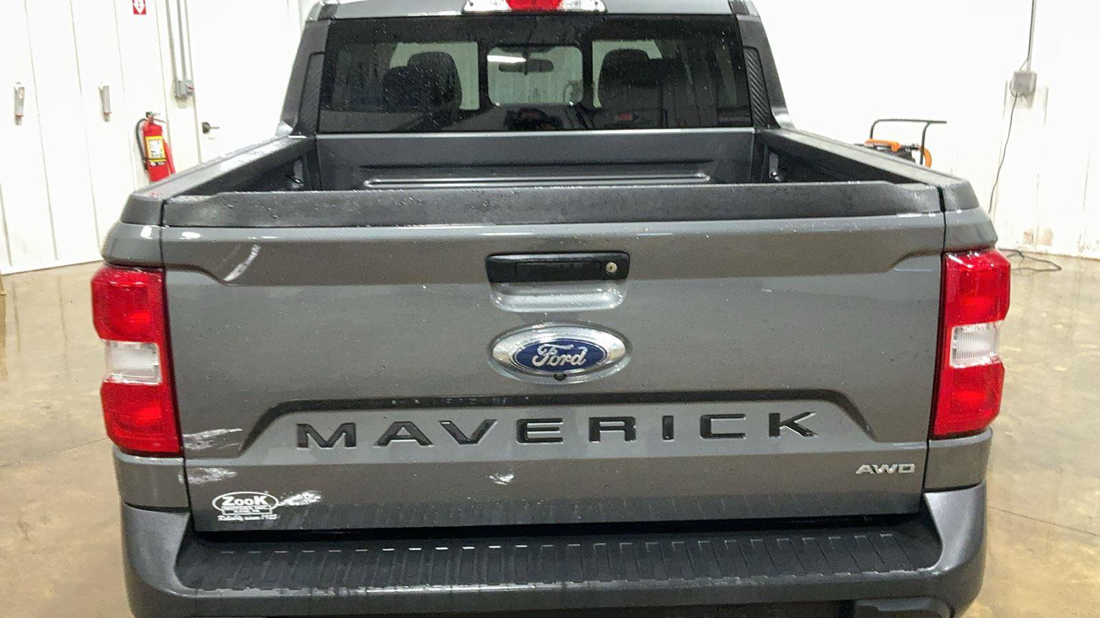 Certified 2022 Ford Maverick Lariat w/ Equipment Group 500A Standard image 3