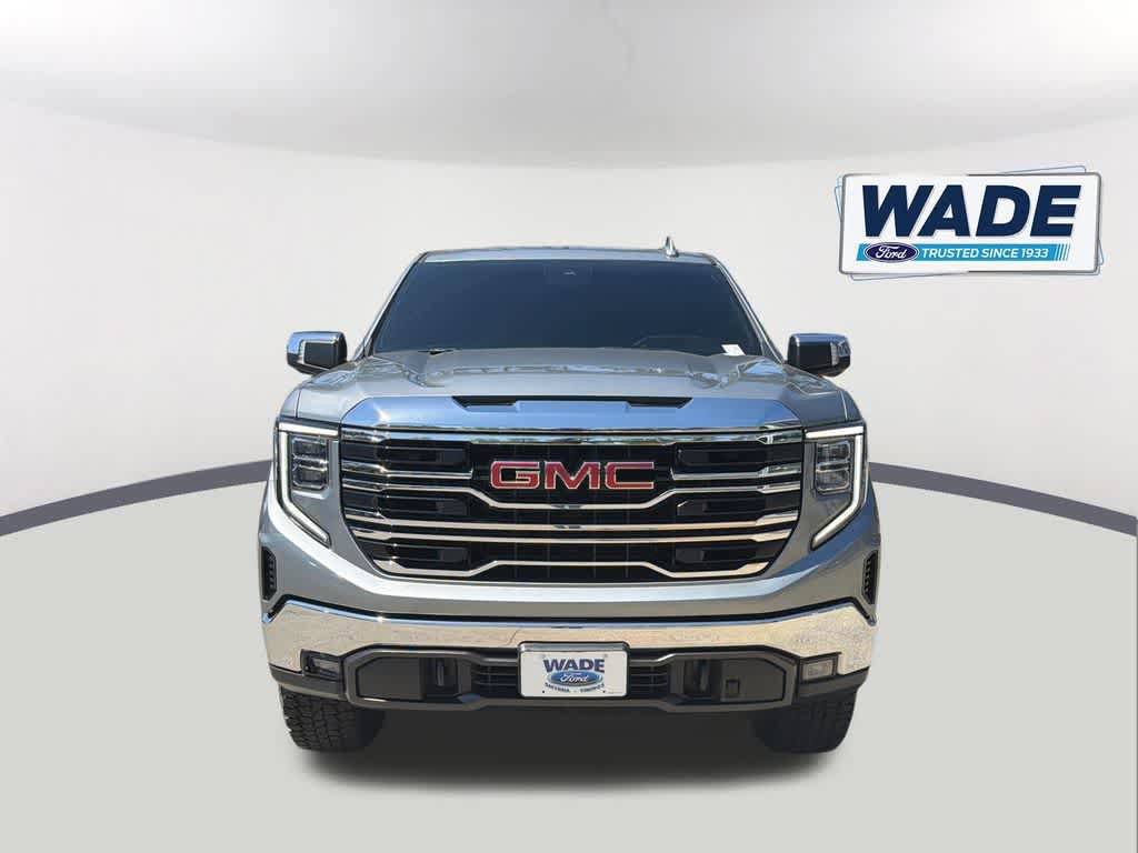 Used 2023 GMC Sierra 1500 SLT w/ SLT Premium Package AWD/4WD image 2