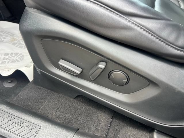 Certified 2023 Ford Explorer XLT w/ Equipment Group 202A AWD/4WD image 16