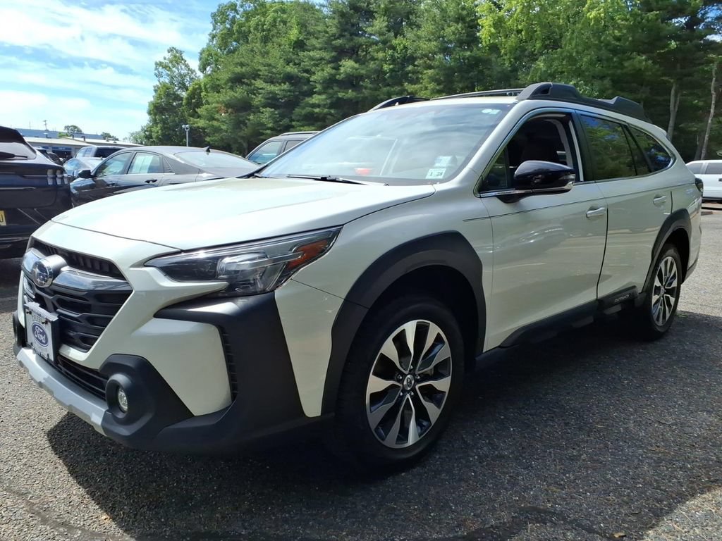 Used 2023 Subaru Outback Limited AWD/4WD image 5