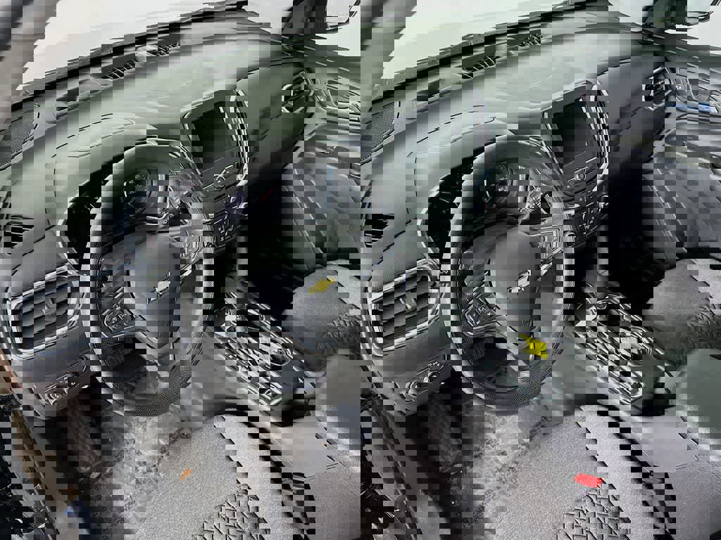 Used 2023 Chevrolet Equinox LT image 9