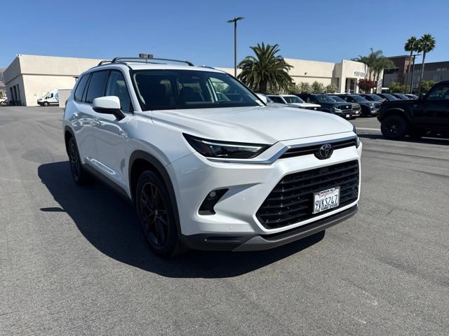 Used 2025 Toyota Grand Highlander AWD Hybrid image 4