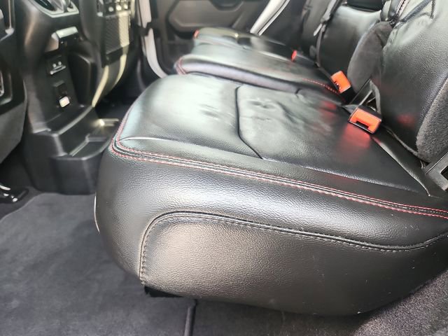 Used 2022 Jeep Wrangler Unlimited Rubicon w/ Cold Weather Group AWD/4WD image 25