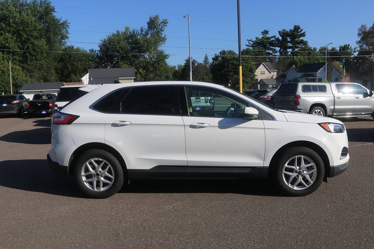 Certified 2024 Ford Edge SEL AWD/4WD image 2