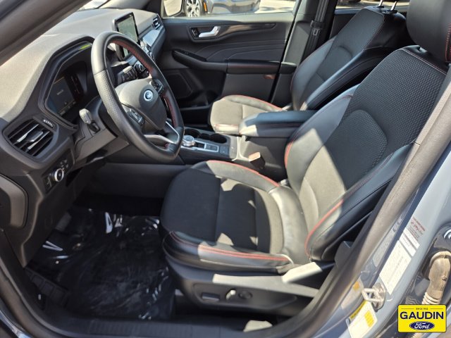 Certified 2025 Ford Escape ST-Line Select AWD/4WD image 11