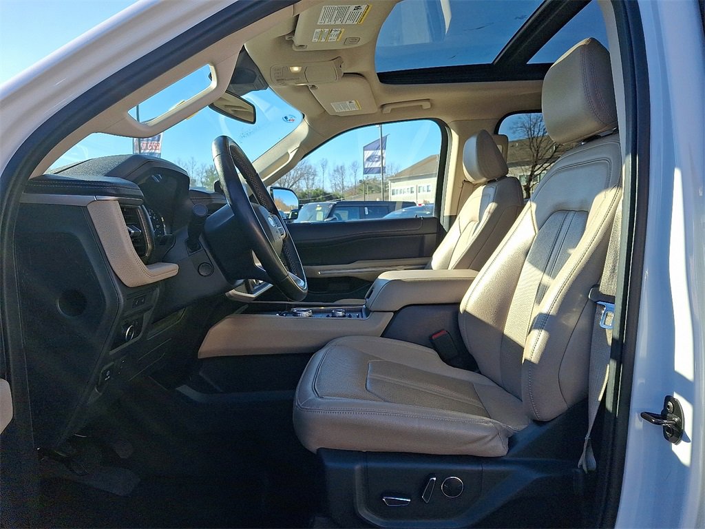 Certified 2023 Ford Expedition Limited image 13