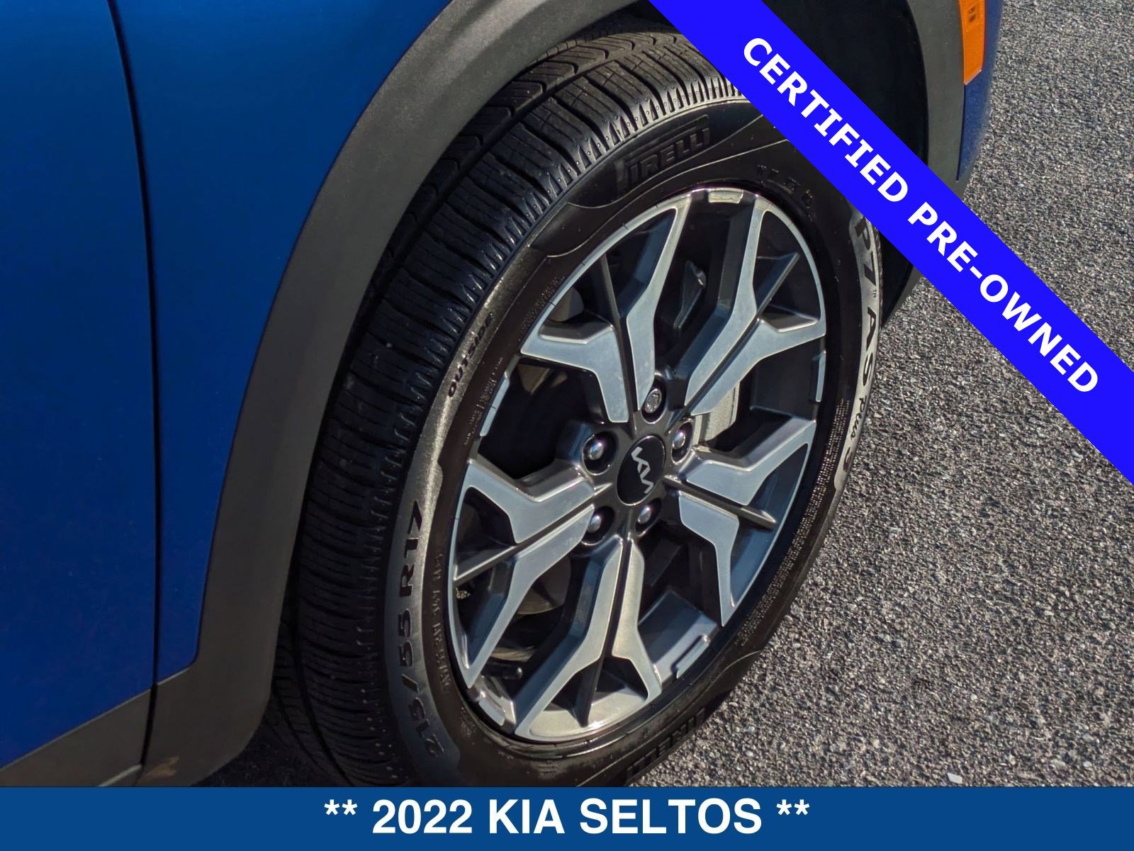 Used 2022 Kia Seltos EX image 12