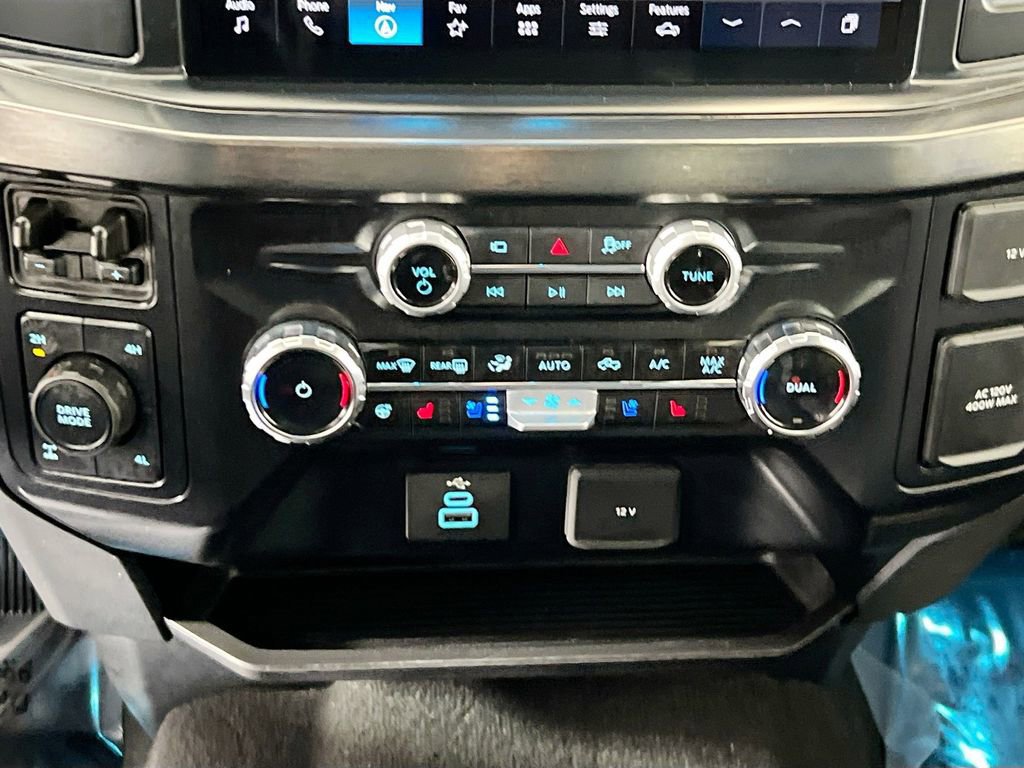 Certified 2025 Ford F350 Lariat w/ Camper Package AWD/4WD image 13