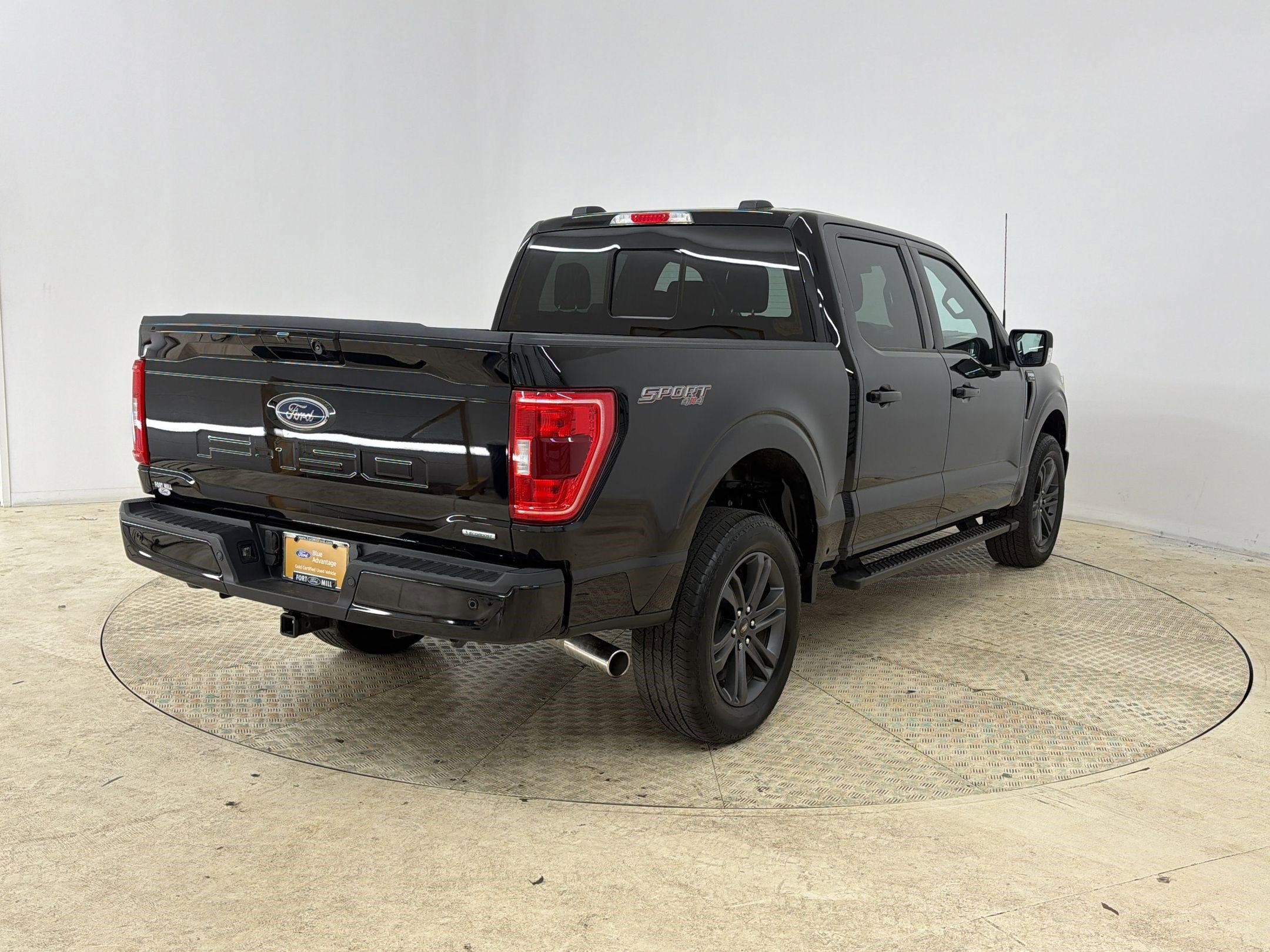 Certified 2023 Ford F150 XLT w/ Equipment Group 302A High image 9