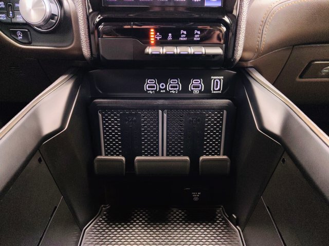 Used 2026 RAM 1500 Limited AWD/4WD image 35