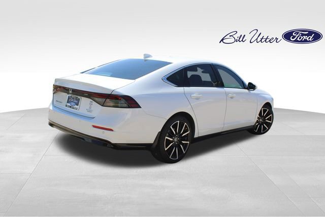 Used 2024 Honda Accord Touring image 5