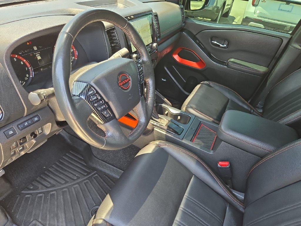 Used 2024 Nissan Frontier PRO-4X w/ Pro Premium Package AWD/4WD image 9