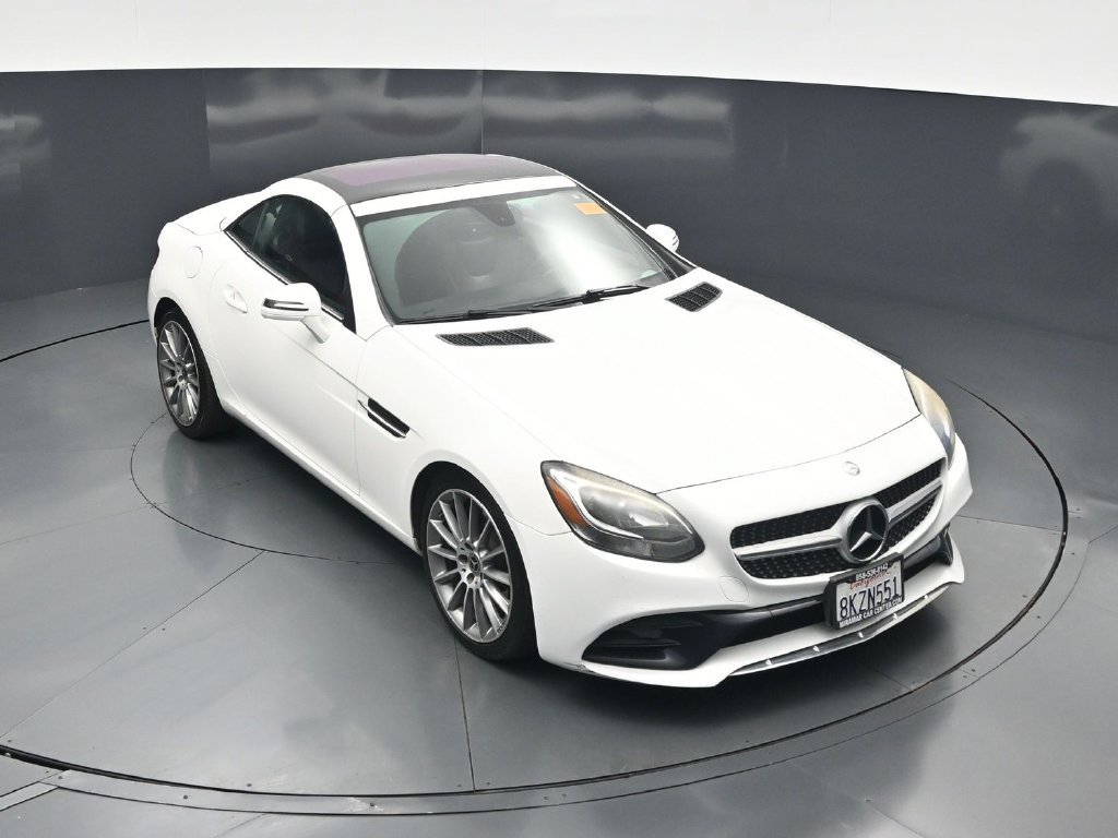 Used 2017 Mercedes-Benz SLC 300 image 33