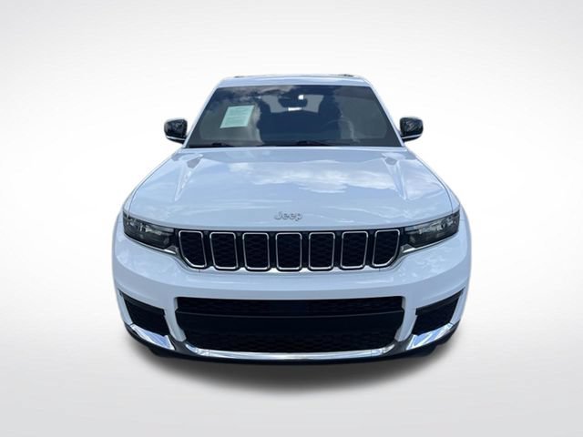 Used 2025 Jeep Grand Cherokee L Limited w/ Trailer Tow Package AWD/4WD image 2
