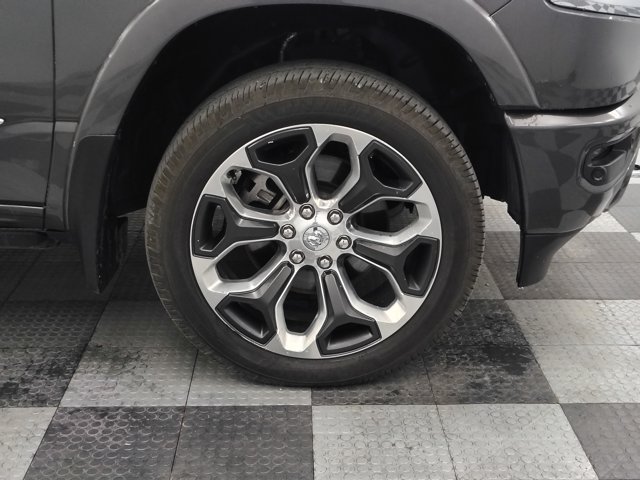 Used 2022 RAM 1500 Limited w/ Body Color Bumper Group AWD/4WD image 16