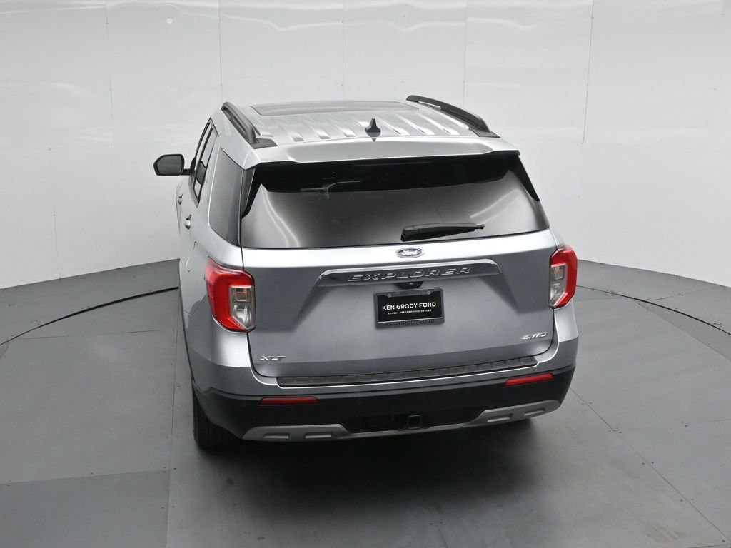 Certified 2023 Ford Explorer XLT w/ Equipment Group 202A AWD/4WD image 41
