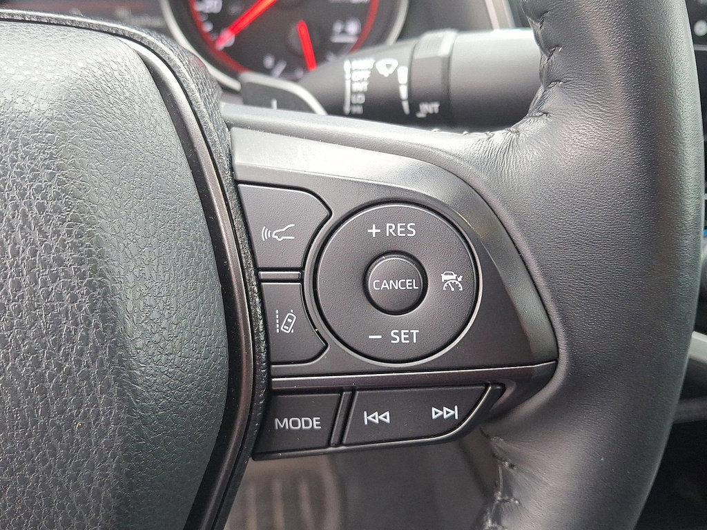 Used 2021 Toyota Camry XSE image 29