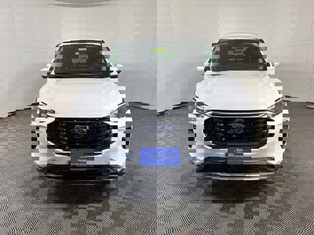 Certified 2023 Ford Escape Active w/ Tech Pack #2 image 2