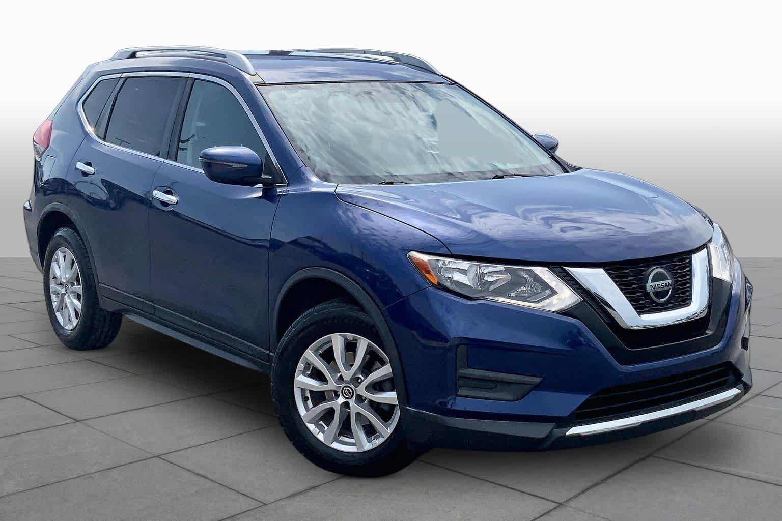 Used 2018 Nissan Rogue SV FWD image 3