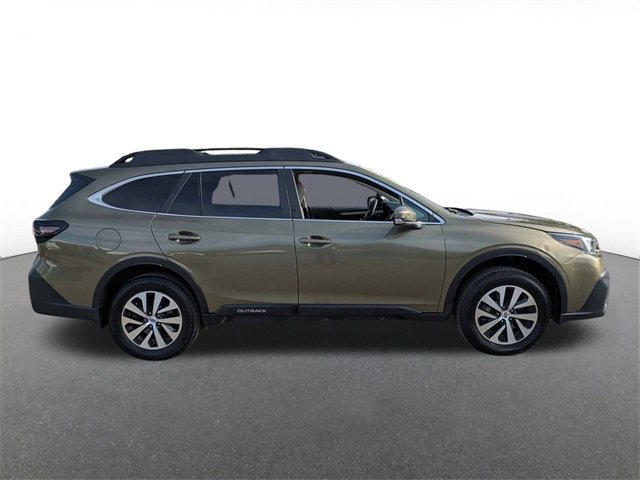 Used 2021 Subaru Outback Premium image 4