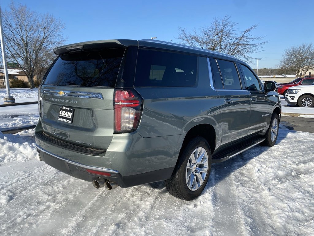 Used 2024 Chevrolet Suburban Premier image 5