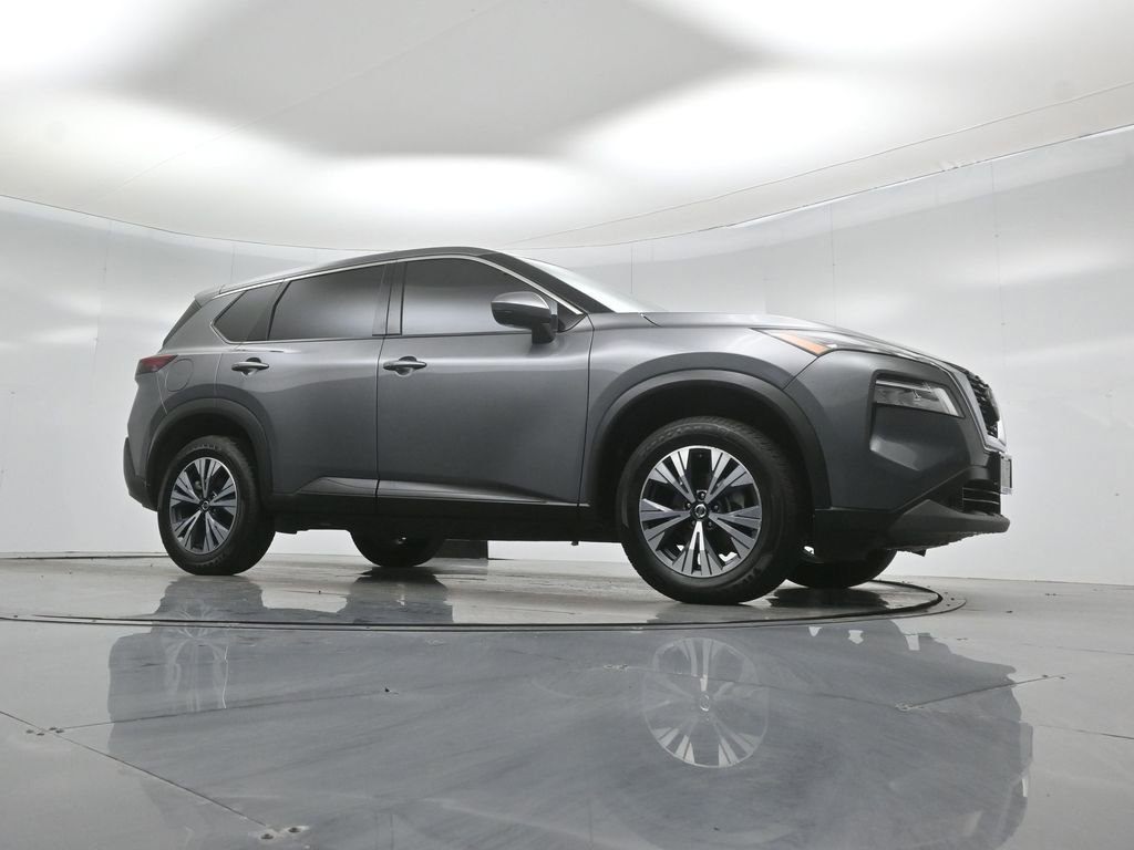 Used 2021 Nissan Rogue SV FWD image 4