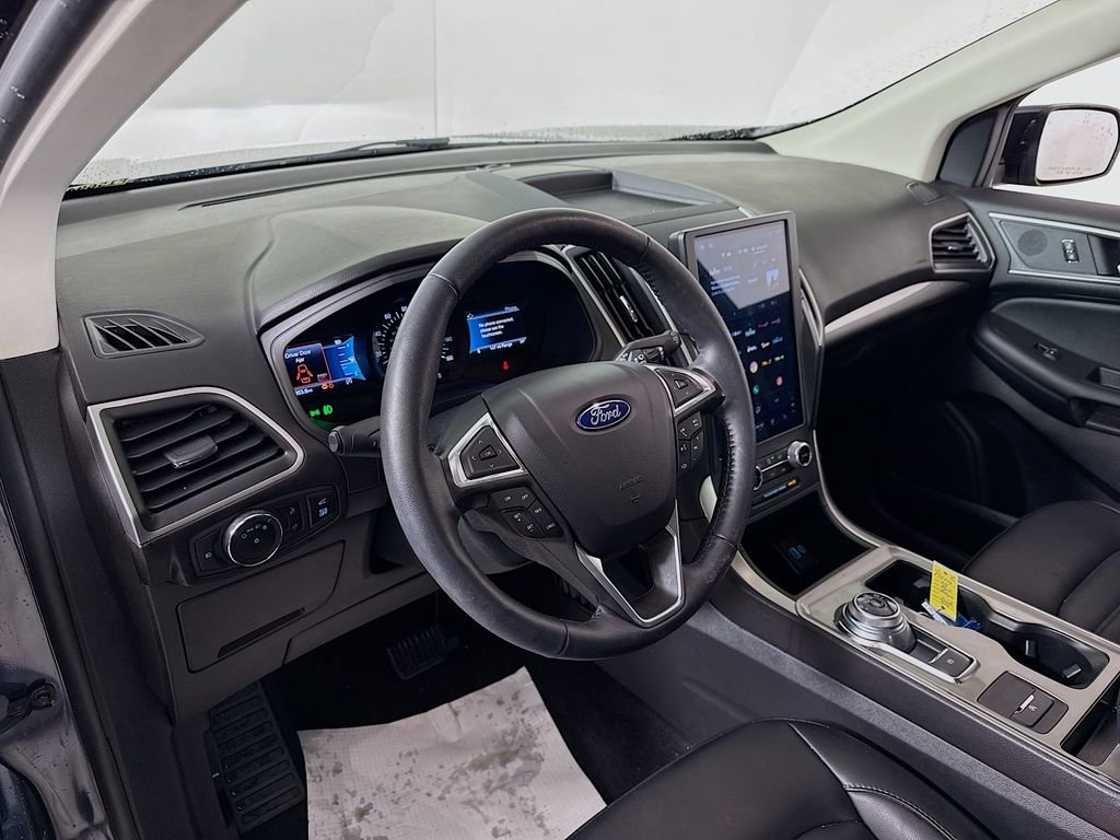 Certified 2024 Ford Edge SEL w/ Convenience Package image 12