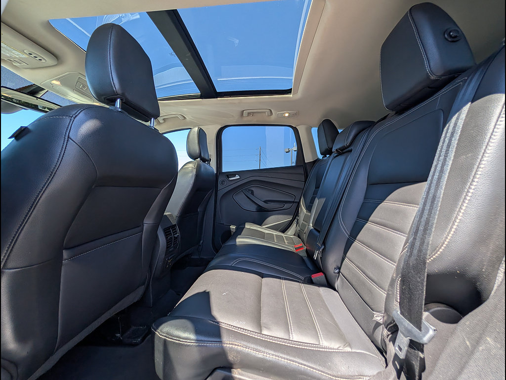 Certified 2018 Ford Escape Titanium AWD/4WD image 32