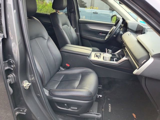 Used 2024 MAZDA CX-90 3.3 Turbo w/ Premium Package AWD/4WD image 27