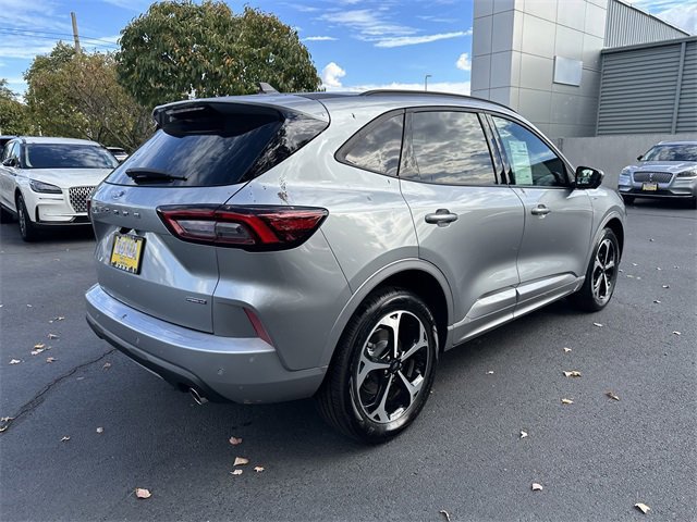 Certified 2024 Ford Escape ST-Line Elite image 5