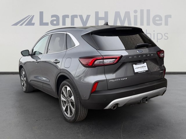 Certified 2023 Ford Escape Platinum w/ Premium Technology Package image 3