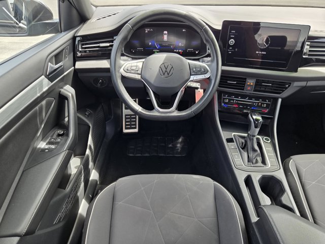 Used 2025 Volkswagen Jetta Sport FWD image 12
