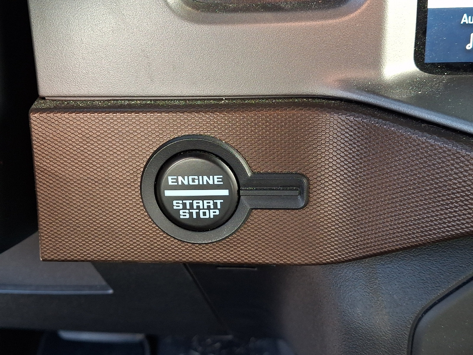 Certified 2022 Ford Bronco Outer Banks AWD/4WD image 26