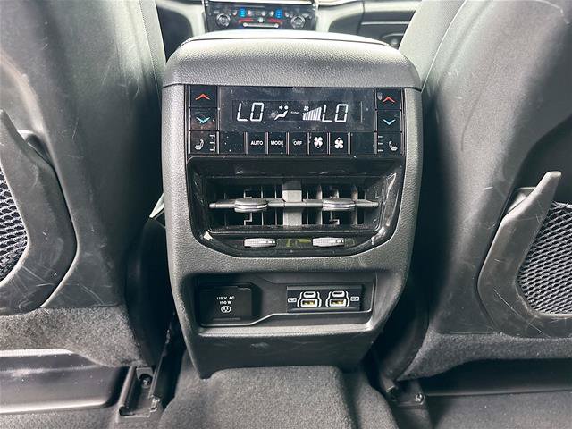 Used 2024 Jeep Grand Cherokee L Summit w/ Advanced Protech Group IV AWD/4WD image 28