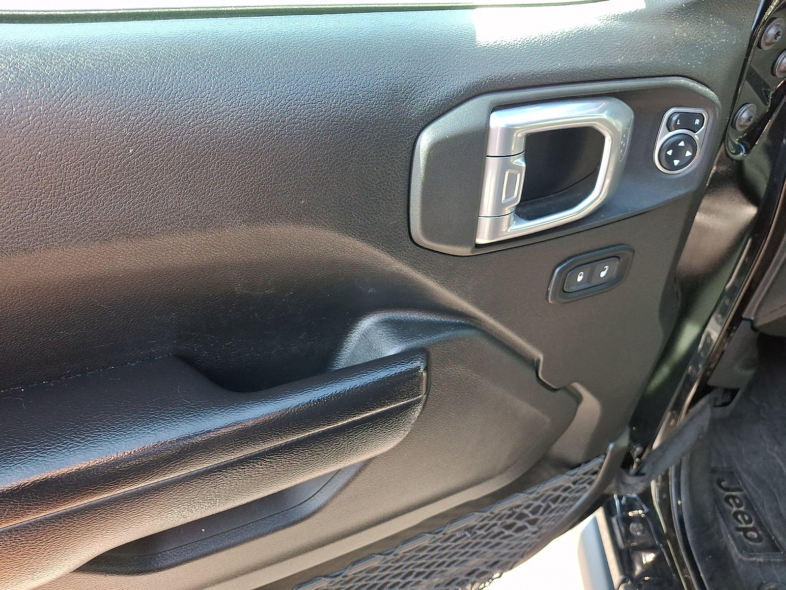 Used 2021 Jeep Wrangler Unlimited Sport AWD/4WD image 13