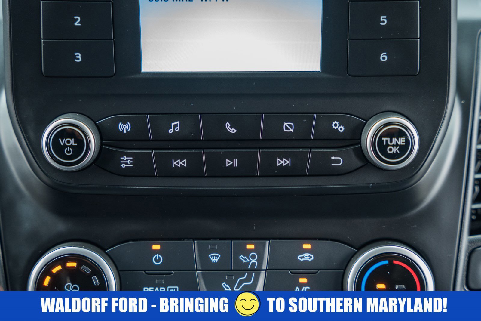 Certified 2023 Ford Transit 250 Low Roof w/ Exterior Upgrade Package image 25