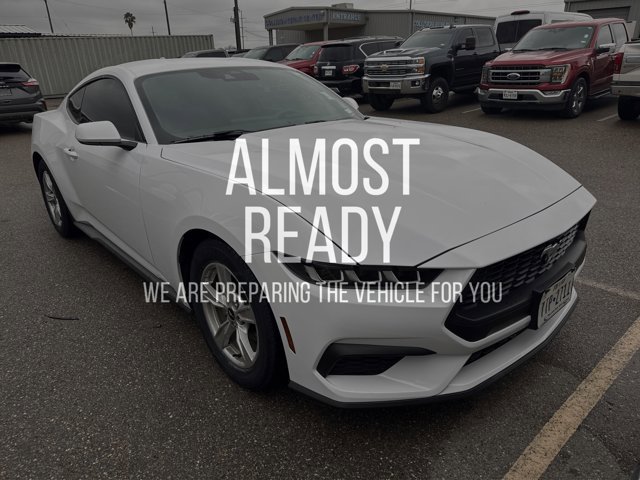 Certified 2024 Ford Mustang Coupe image 5