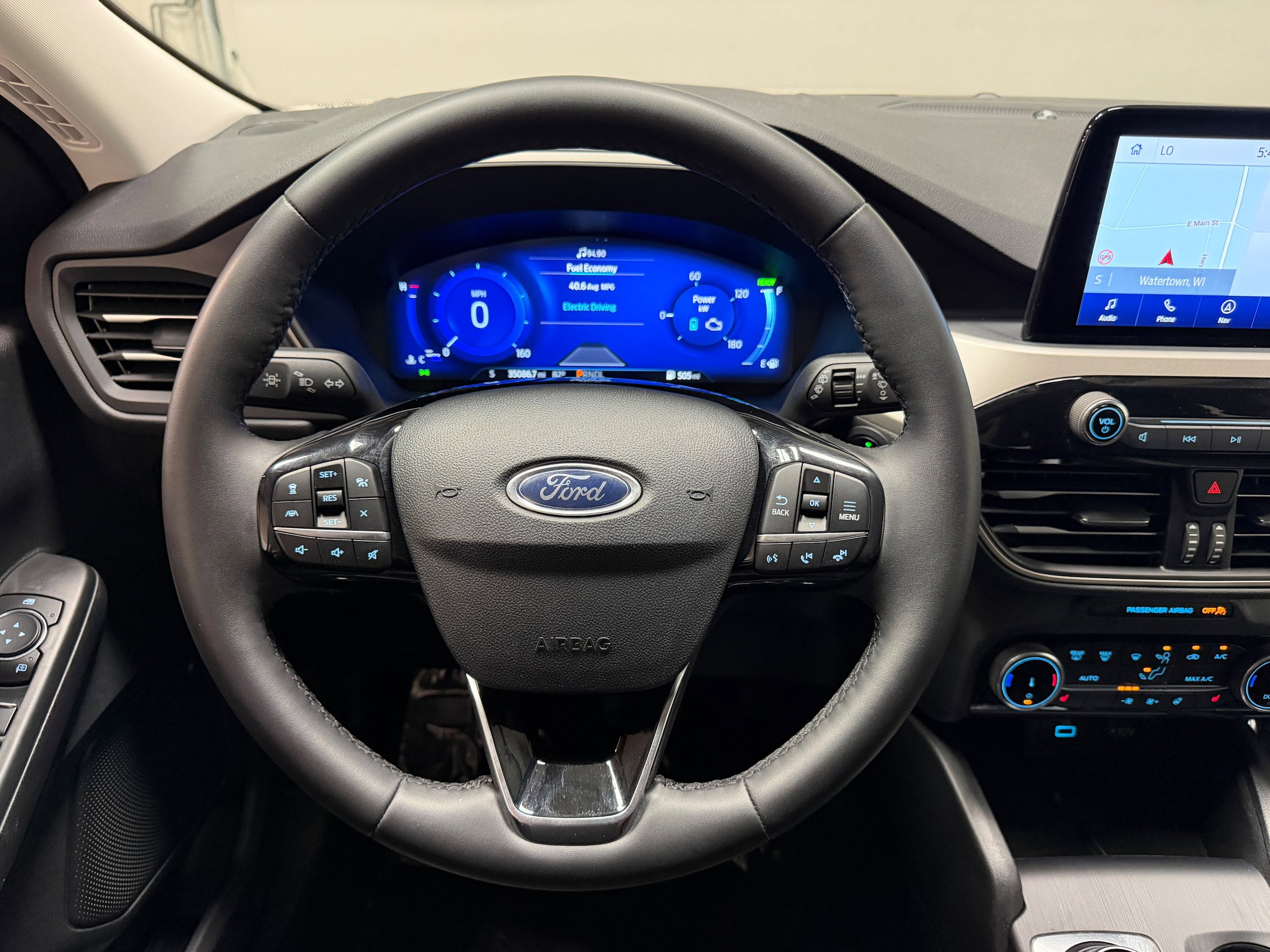 Certified 2022 Ford Escape SEL w/ Technology Package AWD/4WD image 13