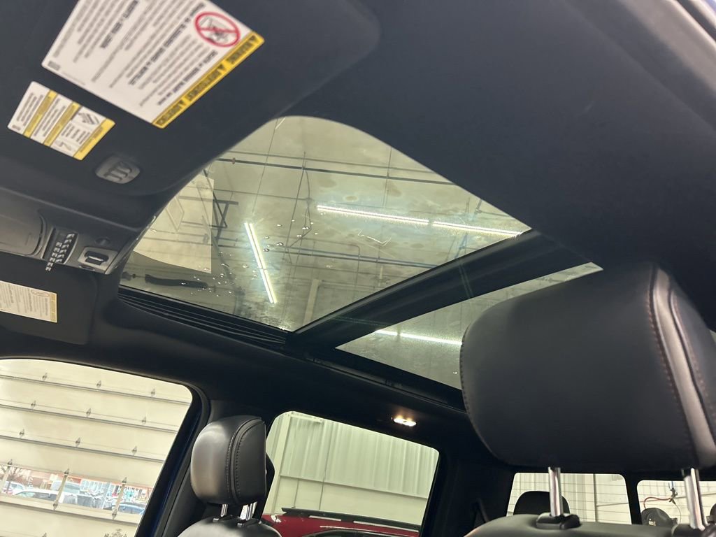 Certified 2022 Ford F350 Platinum image 29